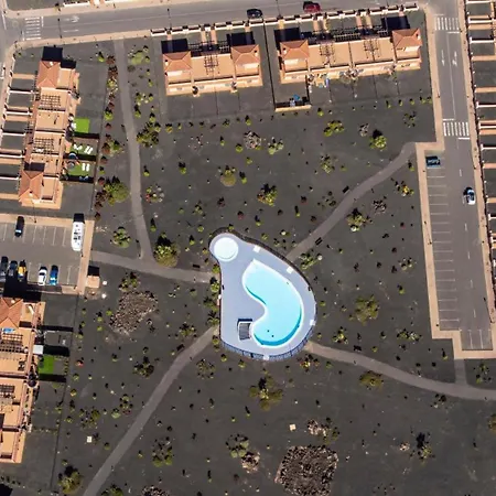 Majanicho Con Piscina Hébergement de vacances Lajares